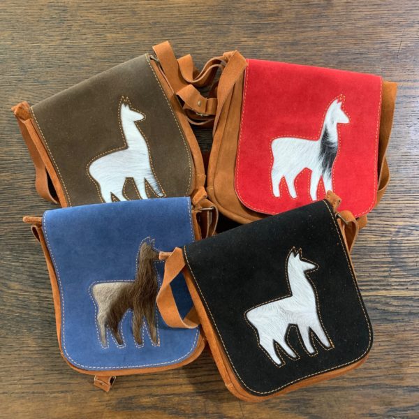 leather-purse-with-llama-silhouette