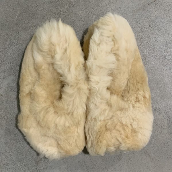 Fawn Unisex Alpaca Fur Slippers in Medium