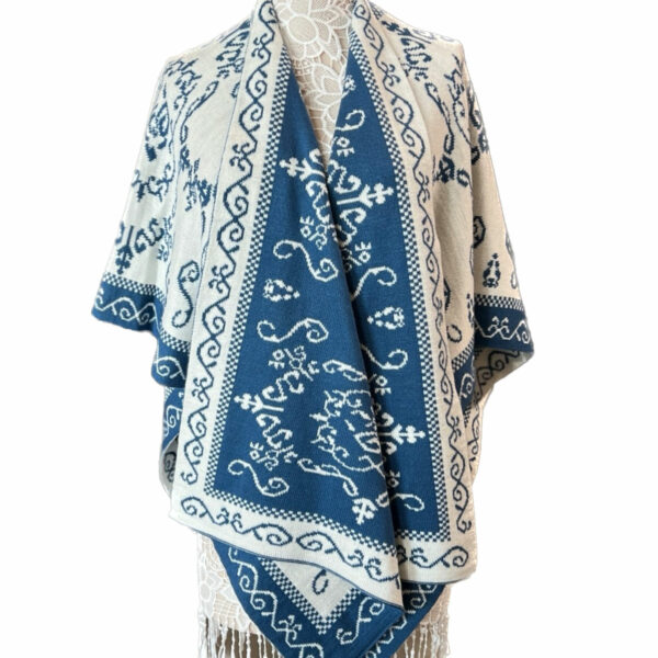 reversible-wrap-in-light-blue-and-white