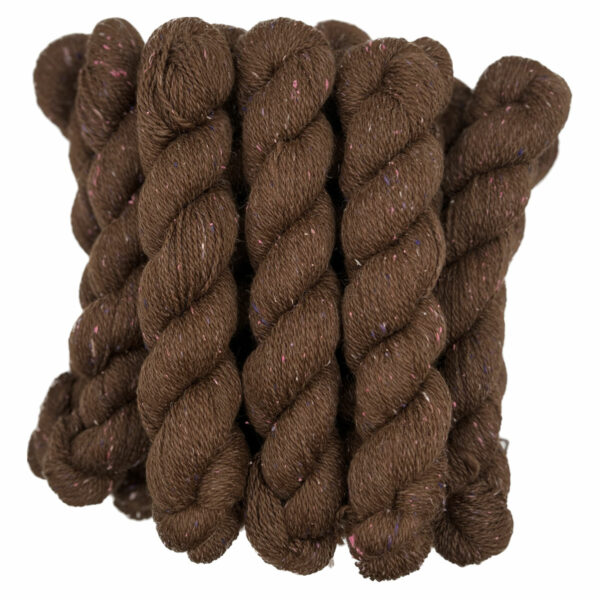 Rhea 2-Ply Worsted Yarn in 95% Alpaca & 5% Silk Noil