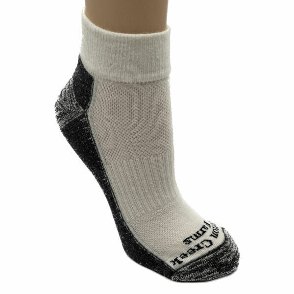Alpaca Ankle Socks in White and Grey