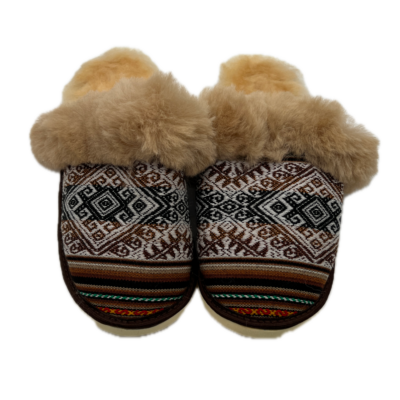 Cusco Handmade Alpaca Slippers in Fawn