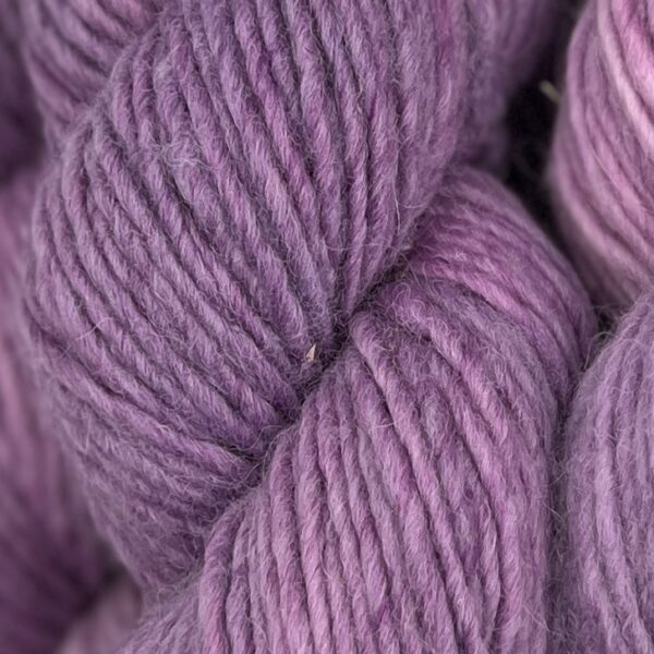 Close Up Alpaca Merino Purple Yarn