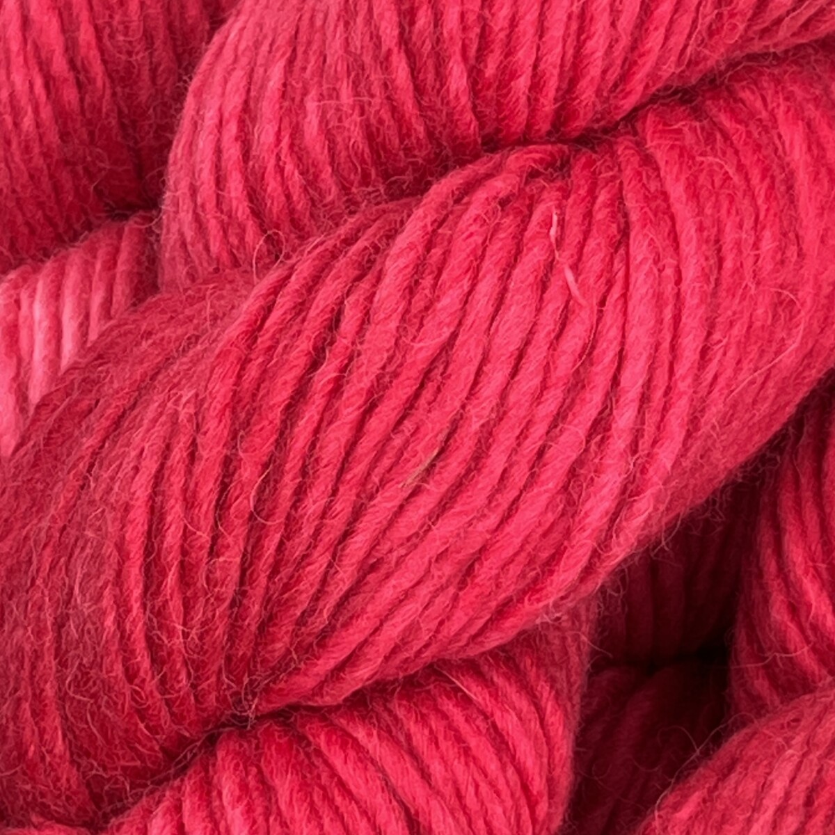 Close Up Alpaca Merino Yarn in Red