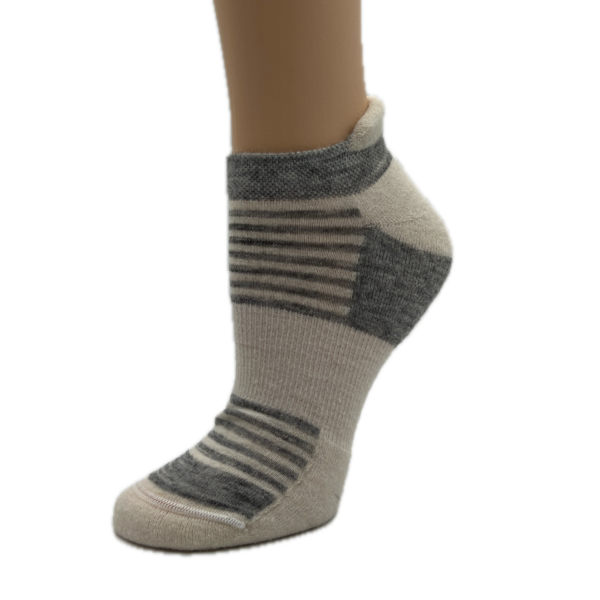 Lightweight Alpaca Running Socks in White and Grey