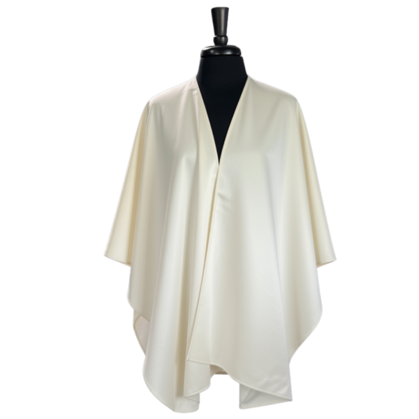 Alpaca Ruana in White