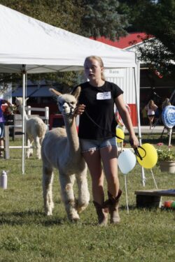 Tessa and Ryan at the 2024 4-H Fair